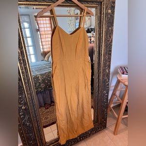 Mustard yellow jumper